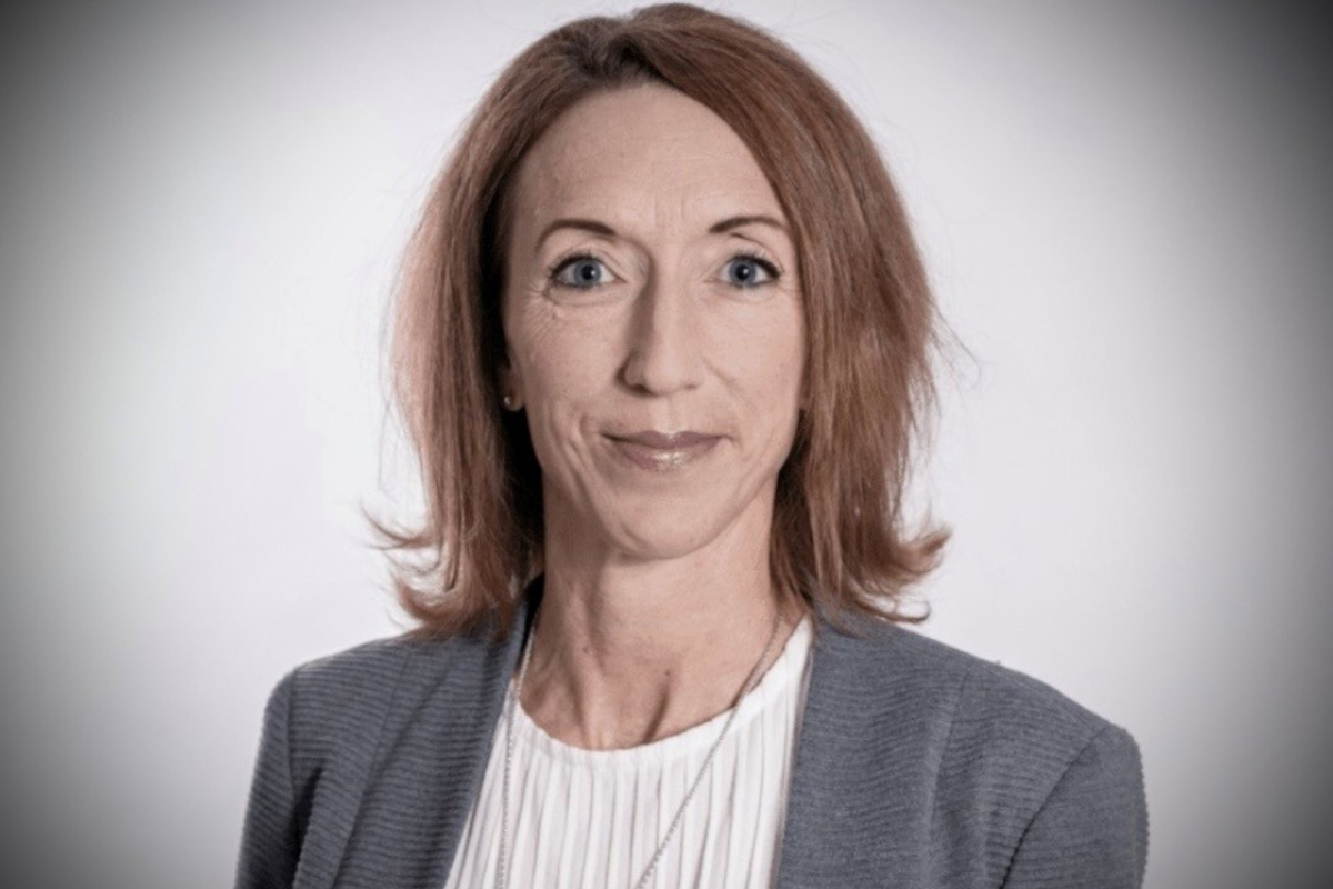 Dr. Jessica Schwamborn